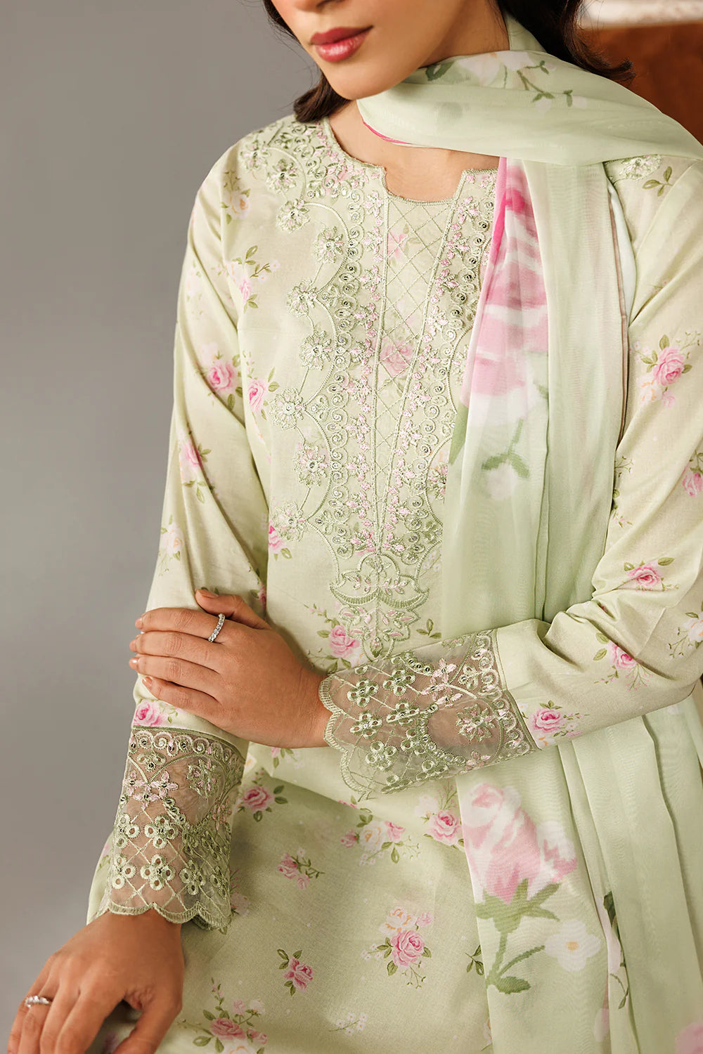 3PC Embroidered Lawn -DT-26