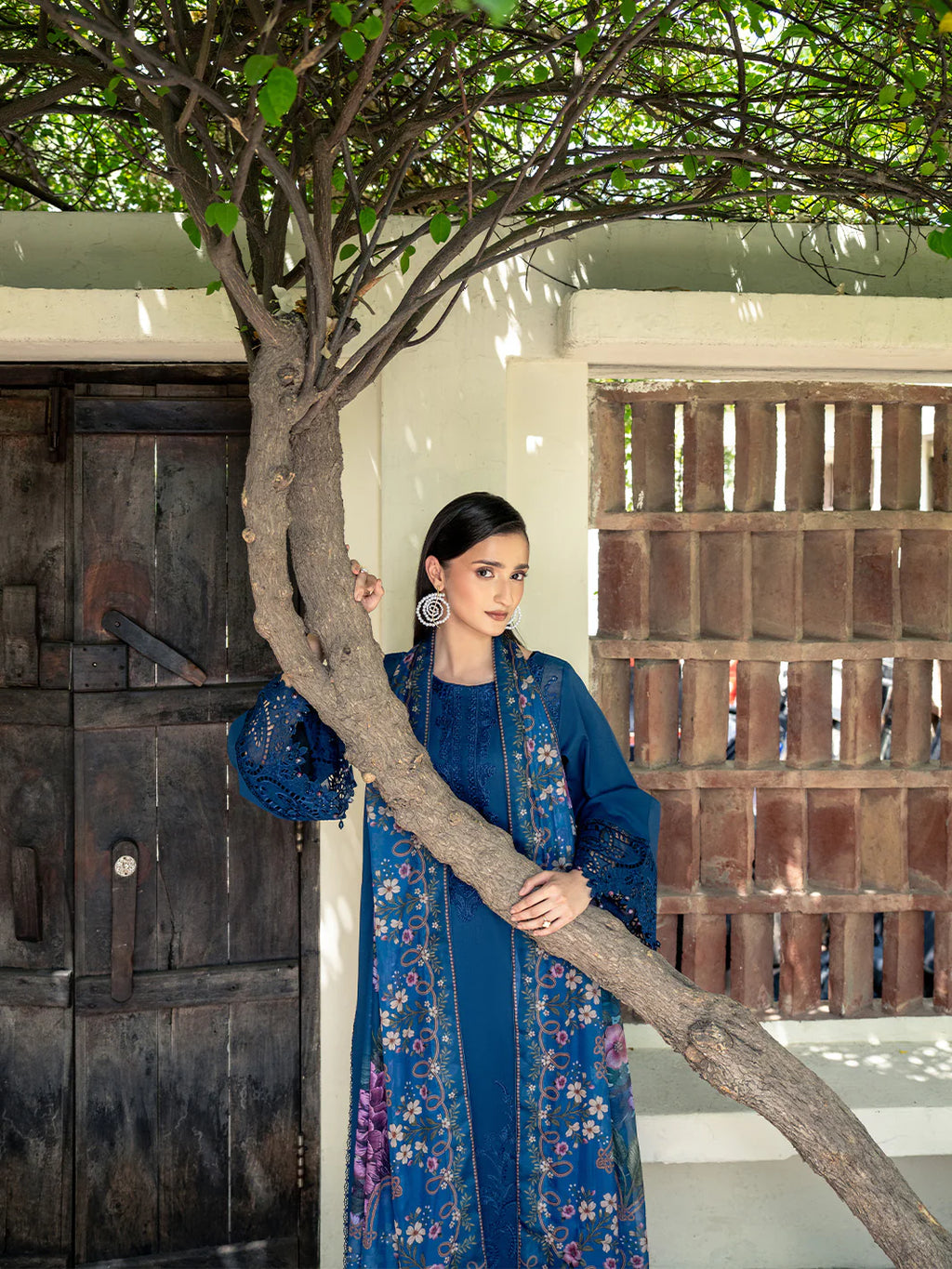 Royal Navy Blue Embroidered 3-Piece Summer Suit