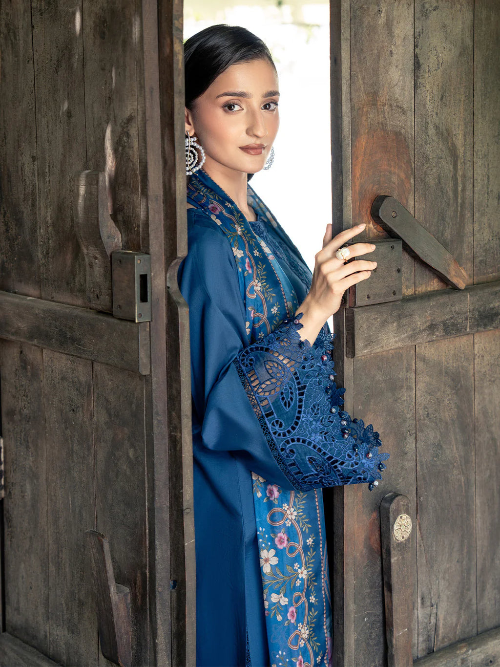 Royal Navy Blue Embroidered 3-Piece Summer Suit
